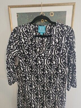 escapada Black & White Scroll-Print Mini Dress